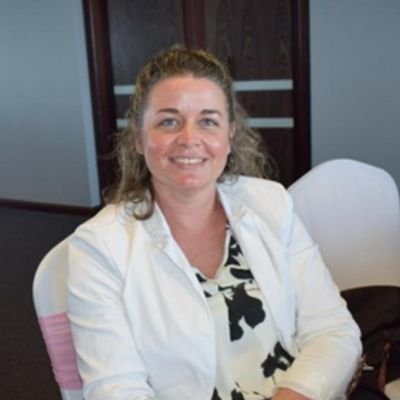 education researcher supporting Southern scholars and practitioners who are working to make STEM and Southern science system more inclusive 🌍📚🔬.