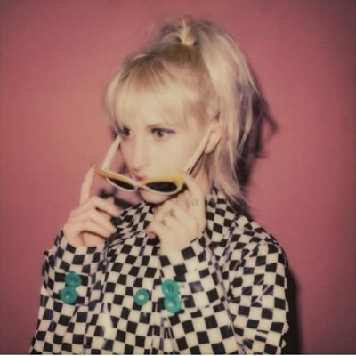 onlyexx_'s profile picture. 과거지향