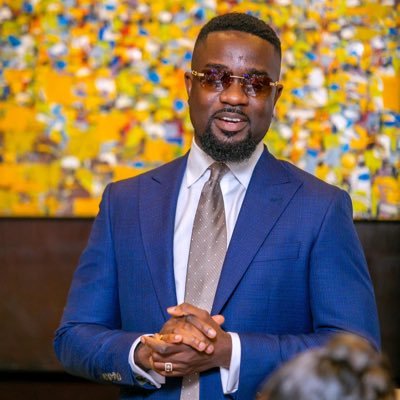 Official Fan Army of @sarkodie. +233275641274