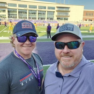 Software sales professional, sports fanatic, golfer and avid backyard aficionado.  TAMU-C graduate.  Father of an amazing son at UMHB! Go Crusaders!