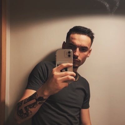 Diau07's profile picture. Follow me