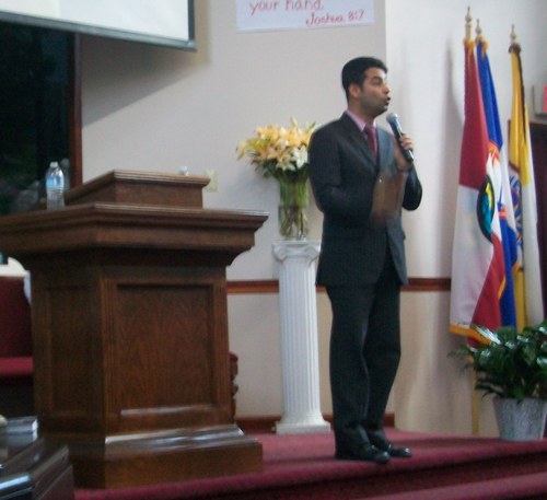 Vivosporlafe's profile picture. Somos misioneros dedicados a trabajar para Cristo de tiempo completo, entregados a preparar un pueblo que espera con gran anhelo el regreso de Cristo Jesús.