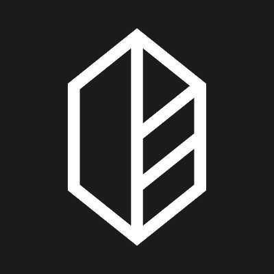 Felutschy's profile picture. Junior NFT Artist 🌱