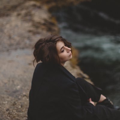Тайное общество борьбы с позитивом десять лет рассказываю о книгах на youtube 🌊