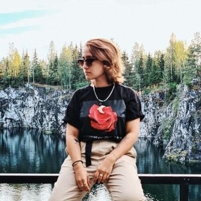 tochennk's profile picture. 🫂