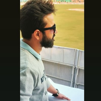 LakshSethi7's profile picture. Keep it Real.