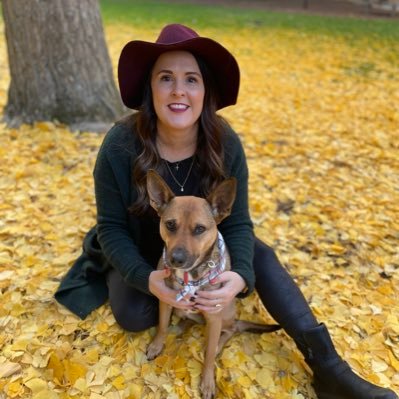 turp_ela_teach's profile picture. Teacher of high school ELA, Enneagram 2, aunt, daughter, sister, friend, Sewanee 🎓, Lover of 🐶📚🍁⚽️. My opinions and views are MY own. Don’t get it twisted!