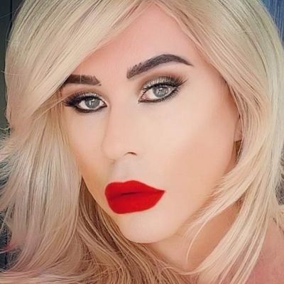 Luxe Loving Trans girl 🔞
Blonde TS  ❤ 
content creator ❤ 
#trans #ts  #tgirl      

https://t.co/pzmzmnSpwt

    Adult content . 🔞 NSFW

DM to collab