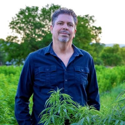 ☀President of #WAFBA - We Are For Better Alternatives 
☀Producer of @NoCoHempExpo & @SouthHempExpo
☀Publisher & Podcast Host of @LetsTalkHemp Media