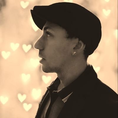 ProfWanderson65's profile picture. Professor
Músico
Poeta
Escritor