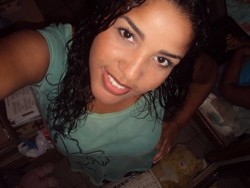 MilaMiluh's profile picture. Meio menina,meio mulher....
Adoro gente!
Adoro sorrir...
Adoro meu marido , minha família e meus amigos!