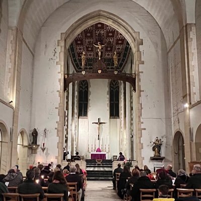 Saint Benet's, a loving Christian community at the heart of Kentish Town. Sunday Mass 11am | https://t.co/YNiHDb86cs for daily service info.