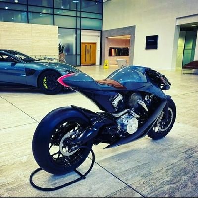 h_siboe's profile picture. 