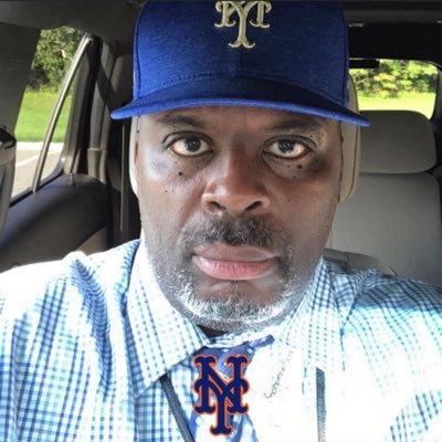 Transit consultant . Dad of twins, husband on one...civil rights and transit fan. SE Queens all day! #LGM *Tweets are my own views*.