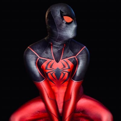 🔞 36yo Lycra and rubber obsessed guy. Live in London. Travel around the world. this is for the naughty stuff you won’t see on the gram
