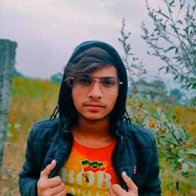 Rhwmace's profile picture. 