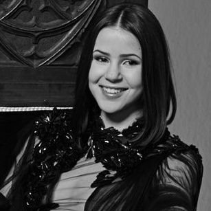 Compte fan sur la chanteuse @MarinaKayeMusic
Album #TWISTED out now!