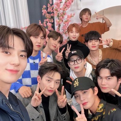 maknaeontooop's profile picture. 영원히 워너원 // still a trash for the produce series ✨