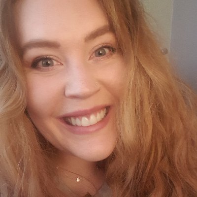 Creative writing student at Deakin. Located in Melbourne. My interests include writing, literature, and music performance/ songwriting.