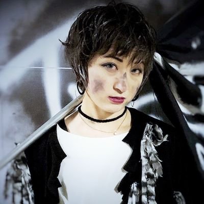 演劇集団シアター★6 代表。
俳優・脚本・演出・宣伝美術。

感性のままに生きる演劇馬鹿であれ。

天に星、地に花、人に舞台。
創意と工夫とインスピレーション。

【next stage】2024.6.28～30 劇団ひろさき演人 夏公演2024『わんどらのハコ』客演