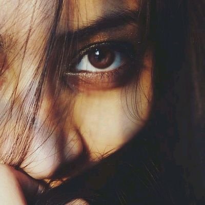 anitha_vasudev's profile picture. 🍫🍫 and chicken lover 
daddy's girl 😍😍.. South movies 🤩🤩