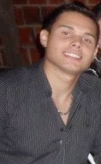 Não tente ser a pessoa mais perfeita do mundo, seja o melhor que você pode ser, isso fará você ser perfeito para alguém !