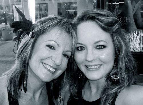 Rochelle and Cortney provide channeled messages while Cortney also paints your energy to help provide you with a direction for moving forward in your life.