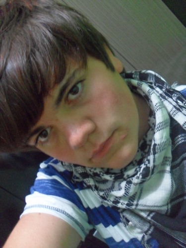 As vezes não sei quem sou ....mas acho que sou um cara legal que ama a Deus,,, gosta muito de rock