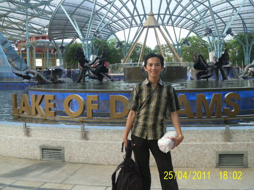 An Independent Financial Planner, likes travelling and adventure, love study about insurance and investment