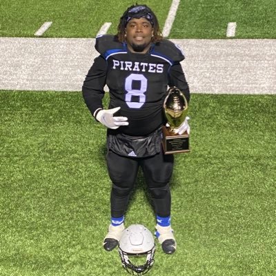 8# Athlete class 2022 RB/MLB 5,11 lb 230