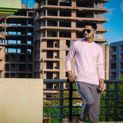 Sunil5548's profile picture. 