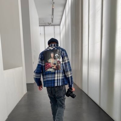 JohnnyLace's profile picture. Note to self.