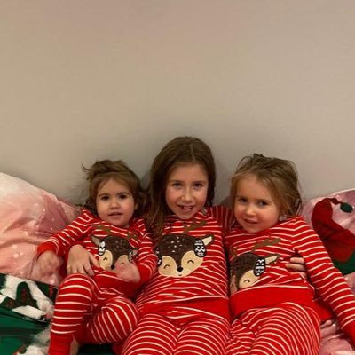 Stephanie100890's profile picture. 