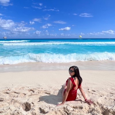 pachutsie's profile picture. short. simple. sweet.