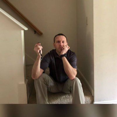 DennisPMuhonen's profile picture. sit down you fool and lets have a decent pyre