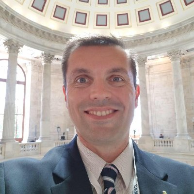 Founder @USLeadershipPAC Posts on #politics are mine & not employers. Retweets & follows ≠ endorsement. #TermLimits #RankedChoiceVoting #Nationaldebt