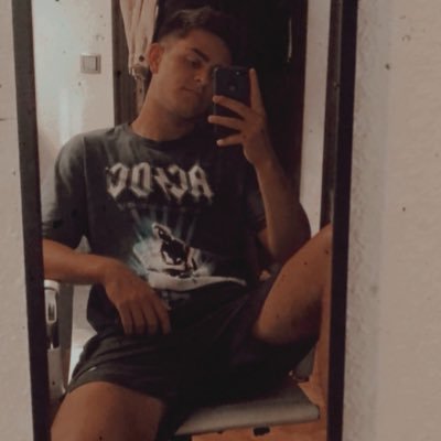 AleX_LamA_6's profile picture. el que lo intenta lo consigue