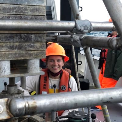 @UNCWilmington Geoscience | Geology and Environmental Science Graduate @WWU | @wwu_DIG | @OSUCEOAS REU | Paleoclimate and oceanography Nerd (she/her/hers)
