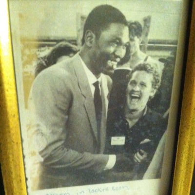 Journalist for 47 years. Hakeem Olajuwon making me laugh on my avatar, 1986. I block those who tell me what to think, elevate blood pressure.