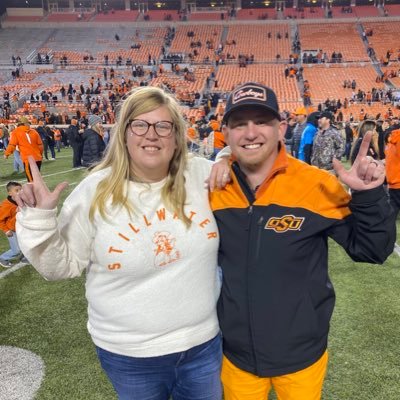 If you follow me, be prepared to see tweets of ALL Oklahoma State University sports related info, the state of Oklahoma, and EXTREMELY Pro-Ukrainian tweets!