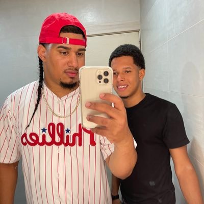 RoggerRosa's profile picture. Mis ojos están puesto en Dios y mi familia ❤️