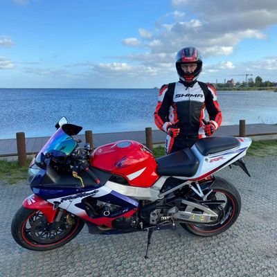 Software Craftsman ☕ 🎧 | Motorcyclist 🏍️ 🏁 🇵🇱 All tweets my own!