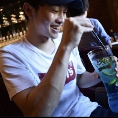 Xmm1Rs's profile picture. ■YouTubeで新刊ビジネス書の要約してます
【自己紹介】
■1年間の社会人経験を経てファッションECサイトで独立
■その後、営業代行会社、17ライブの芸能事務所を経験。
■2022年9月本格的にYouTube活動へ。週３投稿開始。
チャンネル登録1000人突破⇦いまここ