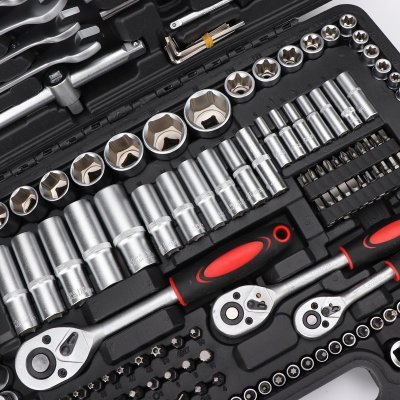 I have enter in the international import and export market about 10years.I have proffessional sales experience. You can feel easy to cooperate with me.