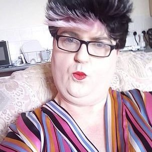 thirddgender's profile picture. روسي مولود بجسد عربي 🥺 #المتحولين_مجرمين