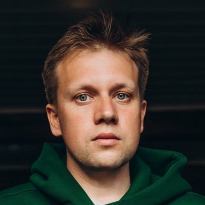 skvalval's profile picture. 18+