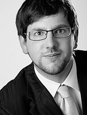 Information about incentive schemes in the field of renewable energies, smart grid, smart energy and smart home. Working as a journalist and author.