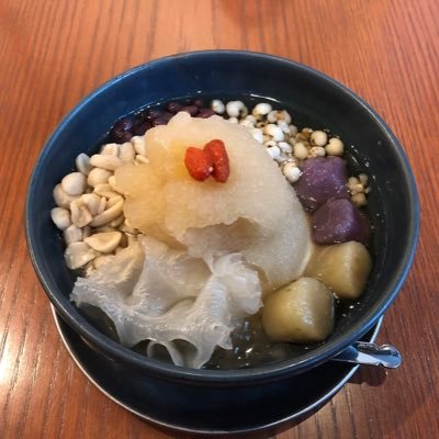konpodanshi's profile picture. 梱包やラッピングに興味があります。 メルカリで贈る方法など研究中です。 よろしくお願いします。