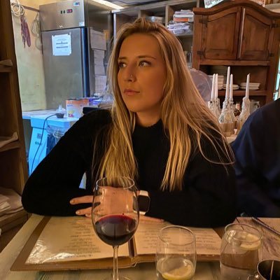 lalalalalala752's profile picture. 