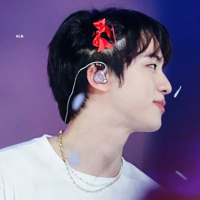 Kim Seok Jin là cả thanh xuân🌻💜
BTS chỉ hoàn hảo khi có đủ 7 thành viên🍀🌹